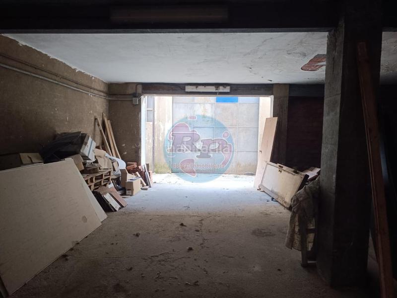 Foto af5de305-4823-4331-89ff-54b2311eb527. Nave industrial en Trobajo del camino