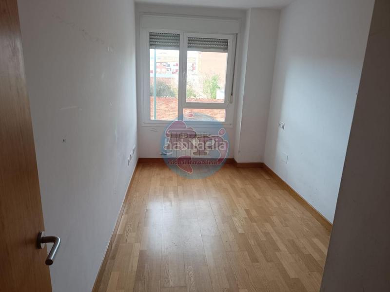 Foto 3ce8a1d1-34ee-4a31-8025-7a317f275c36. Etagenwohnung mit heizung parking in Armunia León