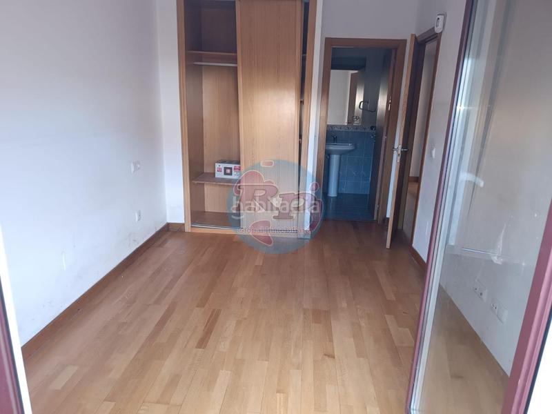 Foto db1ba277-cd48-4e7b-beaf-4d93d2e23908. Flat with heating parking in Armunia León