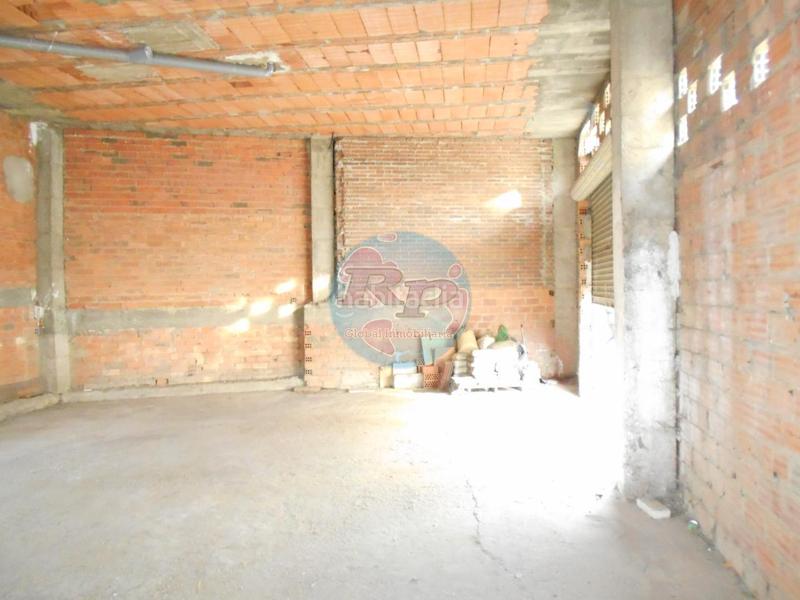 Foto c8f77f13-9df5-4f02-8c4f-01fc1d59a459. Local comercial en Villaquilambre