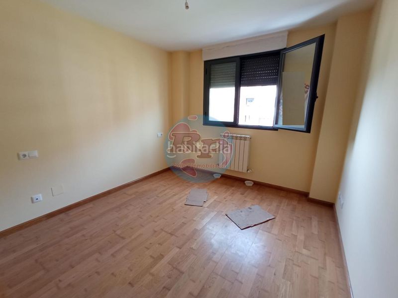 Foto ebb5d8b5-4cbc-4b33-bf42-5e356921c144. Appartement avec chauffage parking dans El Soto León