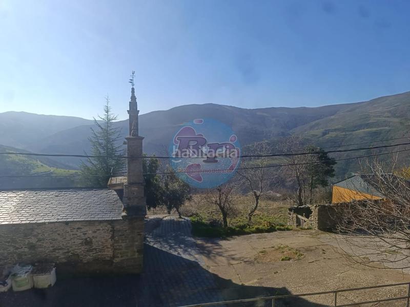 Foto ec4a17b5-7812-4245-bea7-3124136ac92f. Casa con riscaldamento parcheggio in Castrillo de Cabrera