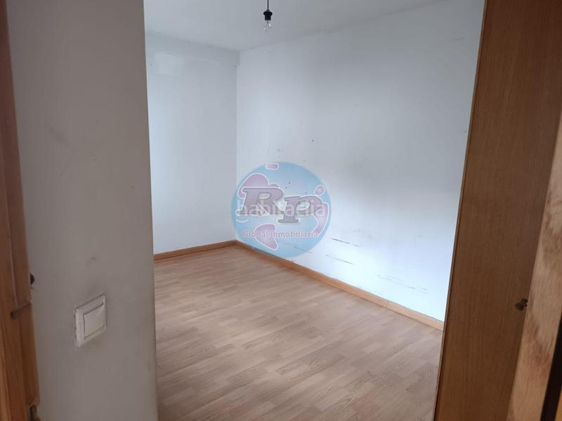 Foto 0bcc5199-110f-42a8-a652-24b329409d72. Etagenwohnung in Trobajo del Cerecedo León