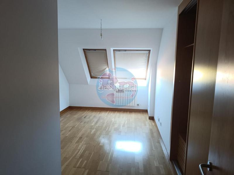 Foto 74b13f9c-d583-46ff-b1d3-78eb0af98962. Dúplex amb calefacció a Armunia León