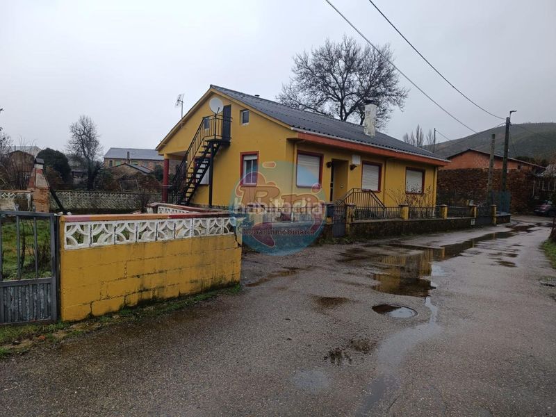 Foto ab60409d-cedd-4985-a3cb-f83522691352. Haus in Valdesamario