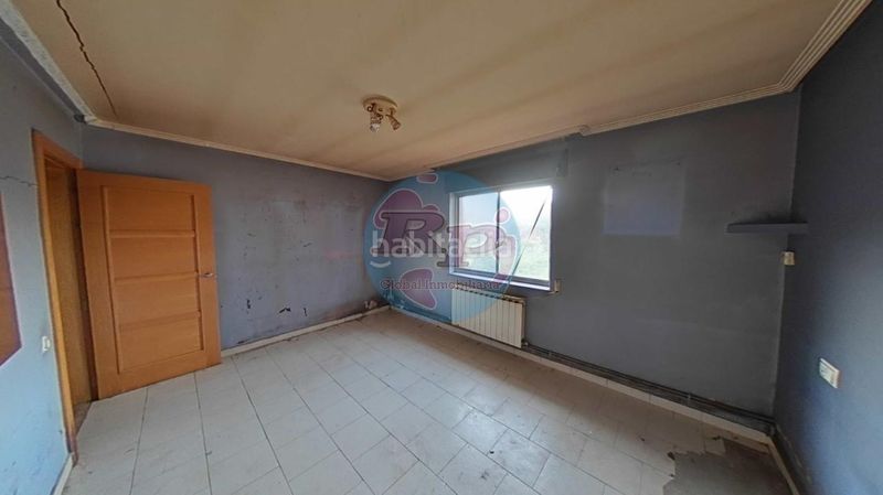 Foto c2affe6f-5e56-42cc-bd9b-a33b4df7393c. Haus in Valdesamario