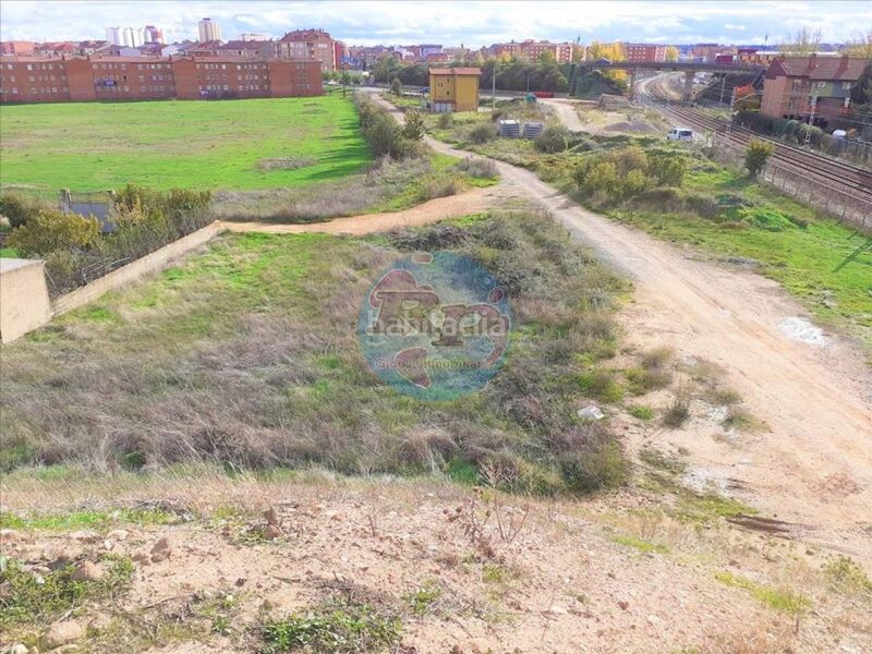 Foto 44b09da4-788c-4946-bf75-9df2458d9b65. Finca rústica a San Andrés del Rabanedo pueblo San Andrés del Rabanedo
