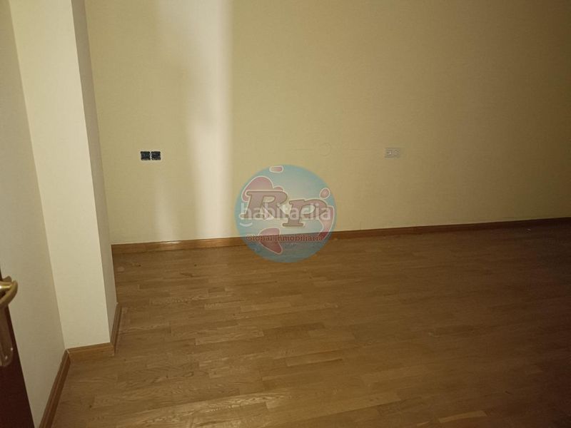 Foto 053a7519-0033-428e-8aa7-4f002e16e671. Flat in Robla (La)