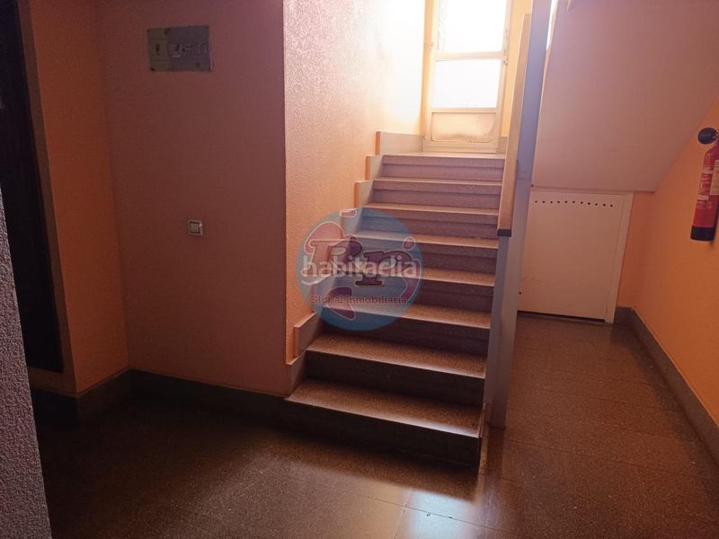 Foto b2a5a61c-acf3-4999-8931-1ca5a2703a0a. Flat in Robla (La)