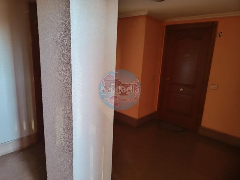 Foto c91684fa-f902-4ed6-ad3e-0ba3fe66cdc1. Flat in Robla (La)