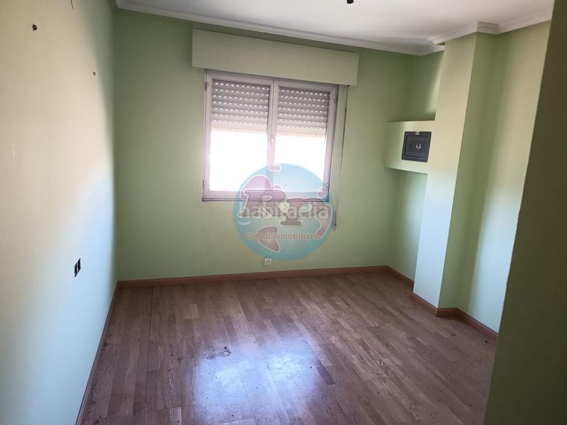 Foto d4f6ab72-428c-45cd-9bd7-1d6d27d37f8a. Flat in Robla (La)