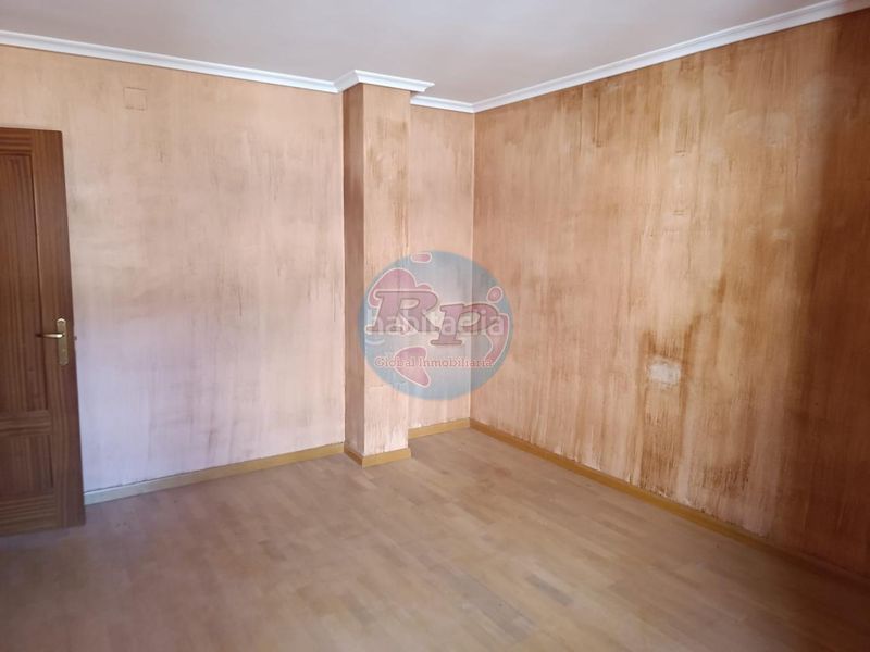 Foto ff66d5fe-43b5-4f48-b831-0d8a564cf9f3. Flat in Robla (La)