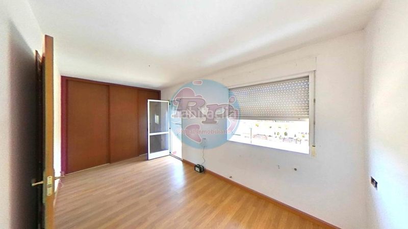 Foto 6680abeb-3846-4fec-8573-15296de16f97. Casa aparellada amb calefacció aparcament a Congosto