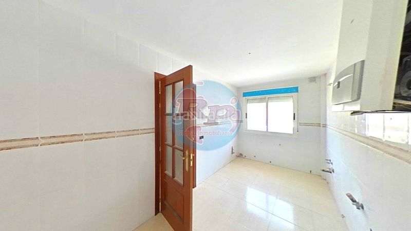 Foto f2f75e76-da68-4979-9055-9718a5652ce4. Casa aparellada amb calefacció aparcament a Congosto