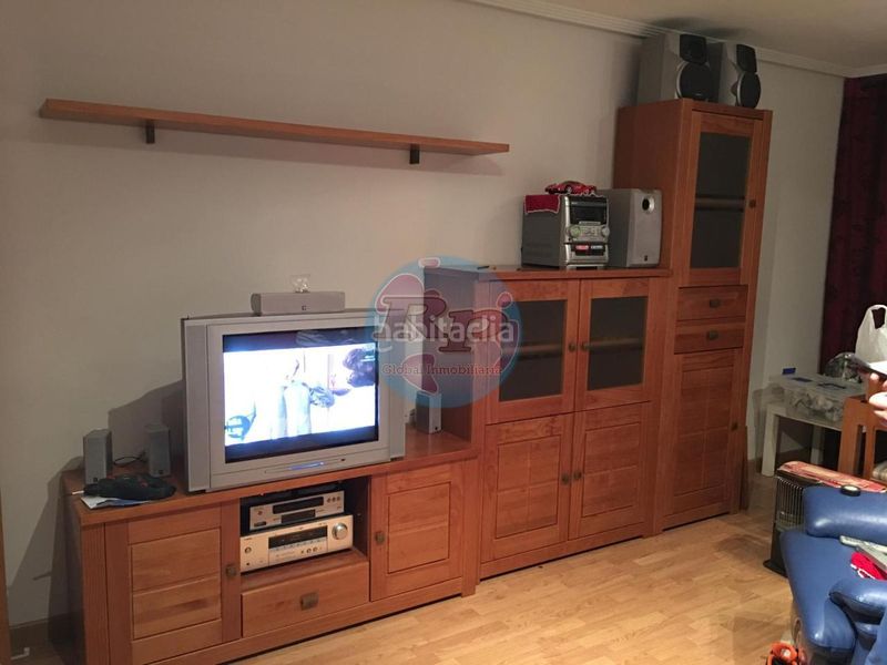 Foto 031ae129-29a6-49d1-9038-b7c95636b1ca. Apartament amb calefacció aparcament a Villaquilambre