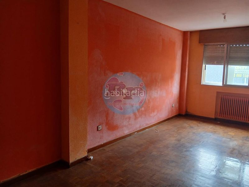 Foto 0c829685-c538-4531-a33b-871bcde7495c. Pis a Villablino