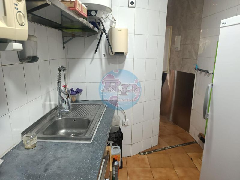 Foto a109d247-ca93-4373-91f6-fd6874771251. Local comercial en Armunia León