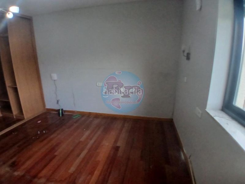 Foto 281b46ac-ddcf-4011-88ef-5a01d6e8f717. Casa en Carracedelo