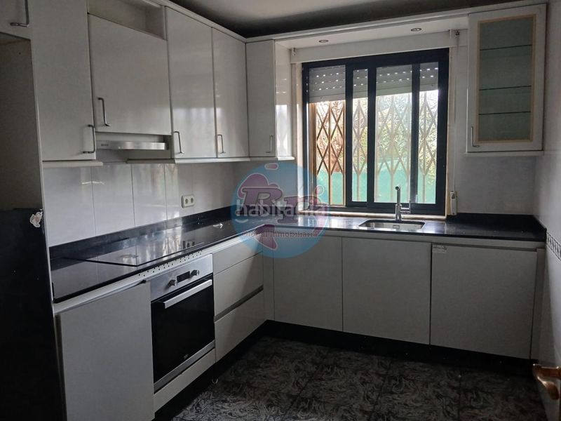 Foto 3fb929d8-91f4-409c-a831-6d8d59cb0e87. Casa en Carracedelo