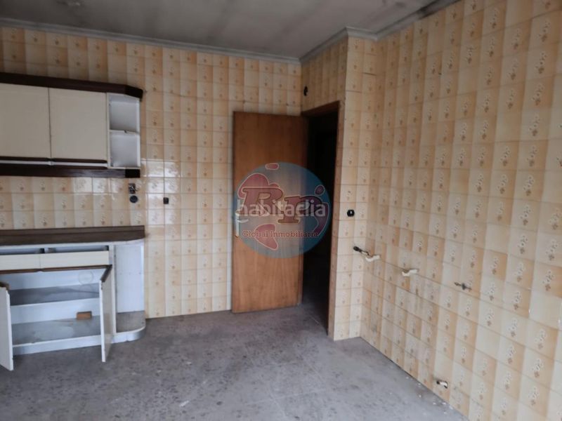 Foto f257b3c7-8079-4970-b274-230394bbeba5. Casa amb calefacció aparcament a Bustillo del Páramo