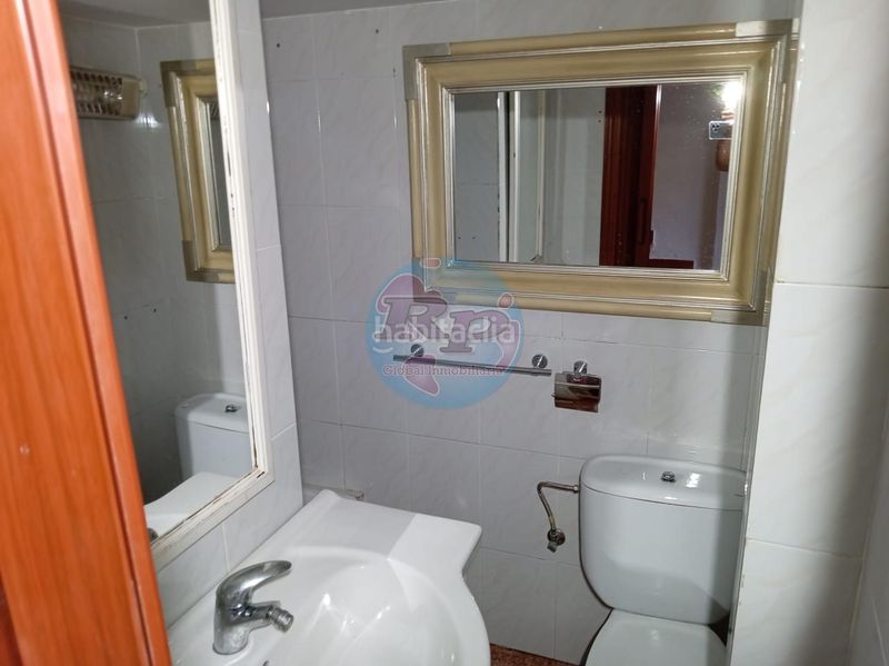 Foto f74cc115-d251-485a-a62b-253e1acb3a6d. Casa amb calefacció a Bembibre