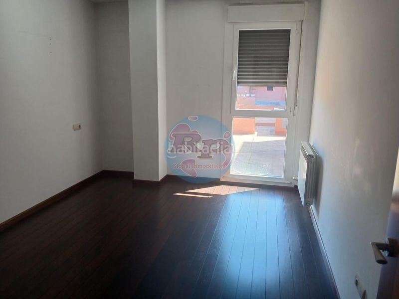 Foto eacbeed7-3905-4009-ad99-d714f6748579. Piso en Centro Ponferrada