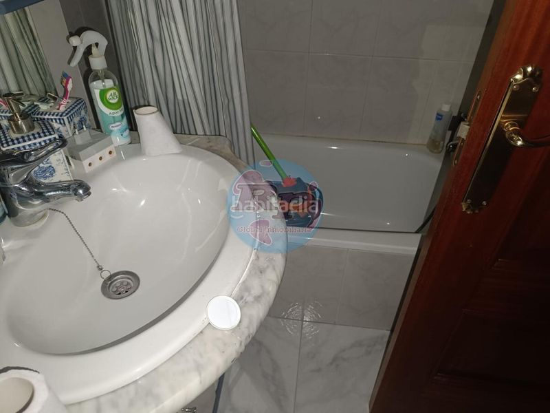 Foto 43d9a469-a1a3-4ea0-af03-1ebc152f2096. Apartamento en Bañeza (La)