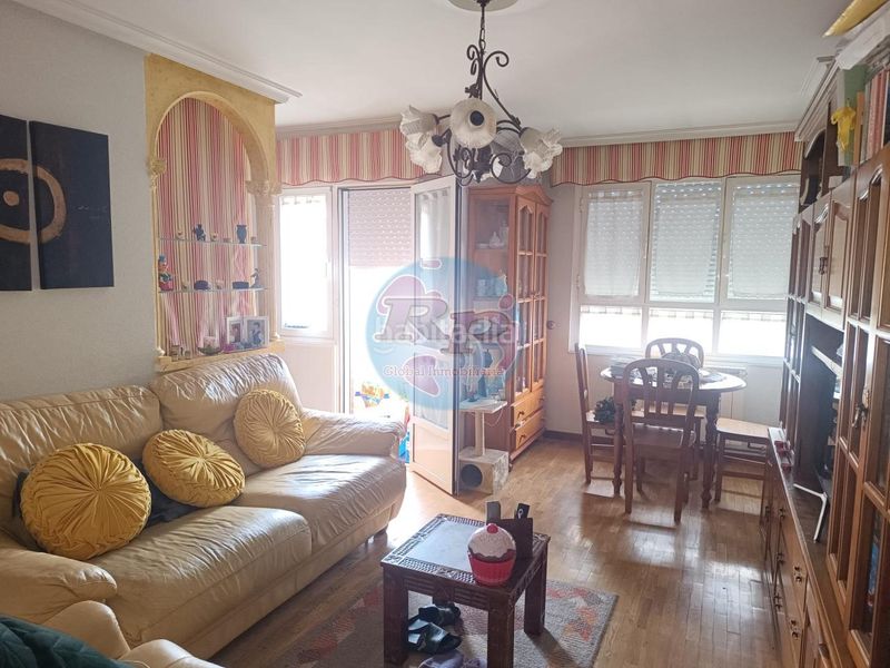 Foto eed3f6d9-b128-47a9-8bb2-faaa25b94bce. Apartamento en Bañeza (La)