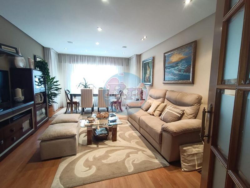Foto c89a38b0-215b-40ca-9474-570af4bd70dd. Haus mit heizung parking in Trobajo del camino