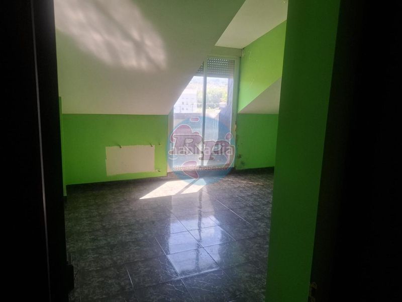 Foto cba6bd5b-8f40-421e-8755-b3003704339f. Pis a Bembibre