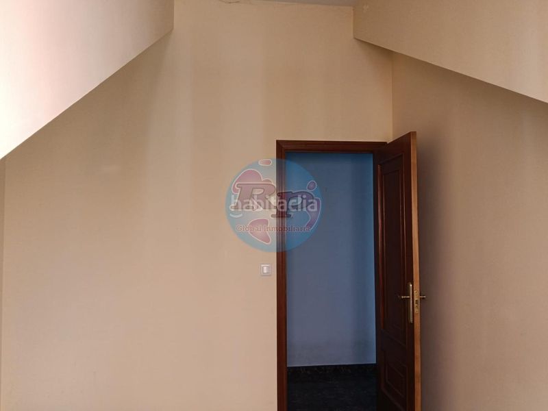 Foto eeca6db0-345a-4611-b70b-1d6a9a10e646. Pis a Bembibre