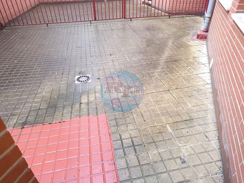 Foto 287705f9-c835-4e4f-8749-1f5a44ac1269. Appartamento con riscaldamento parcheggio in Centro Ponferrada