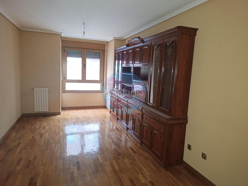 Foto de8aa130-4c7d-43f4-82a9-d4d50f13e8d1. Appartamento con riscaldamento parcheggio in Centro Ponferrada