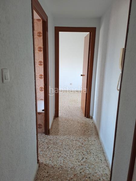 Foto 4cd94bfe-fe58-47e0-a28a-0c6d37b8a86d. Flat with heating in Cortes
