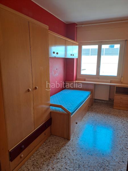 Foto 5dc36dd8-b933-4120-89fd-317769c03776. Flat with heating in Cortes