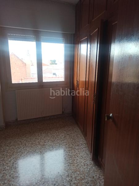 Foto 9a13066f-a212-4062-a9f5-166902bd8b0b. Flat with heating in Cortes