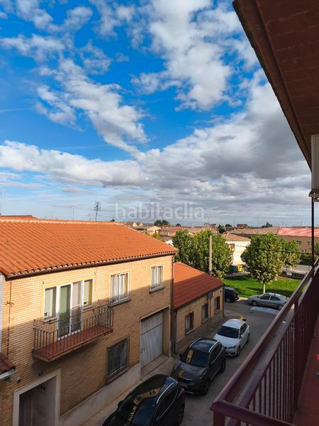 Foto f07b7377-a374-43f0-9ff2-21f004e614c9. Flat with heating in Cortes