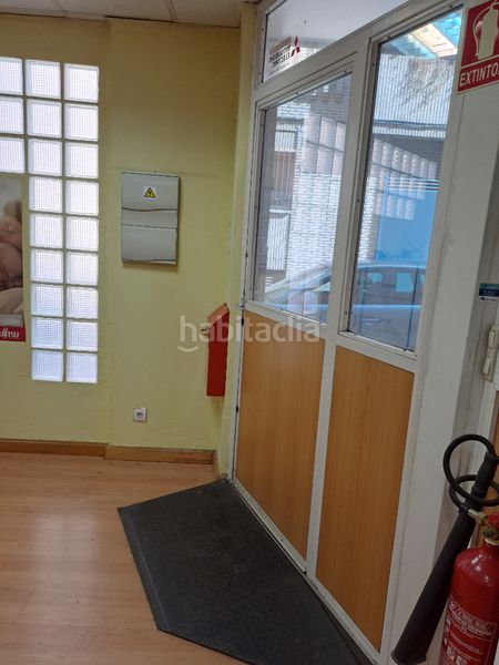 Foto a5565518-ffd7-4e31-bd2a-4fefc8bbd8fe. Locale commerciale in calle del padre landa 15 in Zaragoza