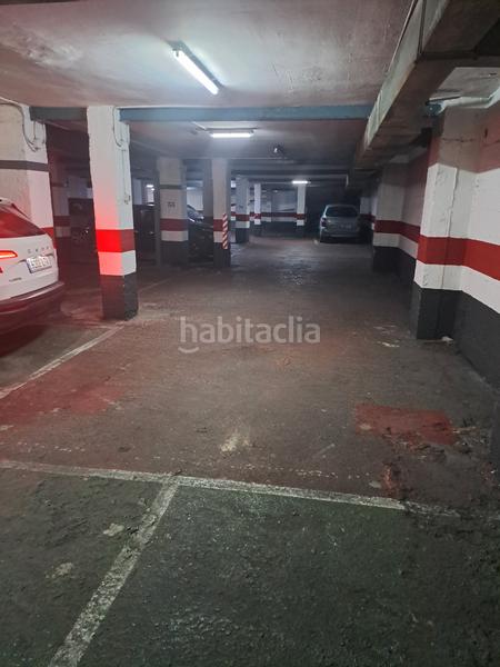 Foto db25adba-f407-4cc0-be5e-1b91c6bd7224. Parking coche en calle de luis del valle 10 zona universidad en Zaragoza