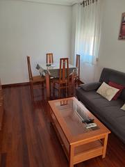 Appartement à Calle de inocencio sardaña 1. Junto cuellar