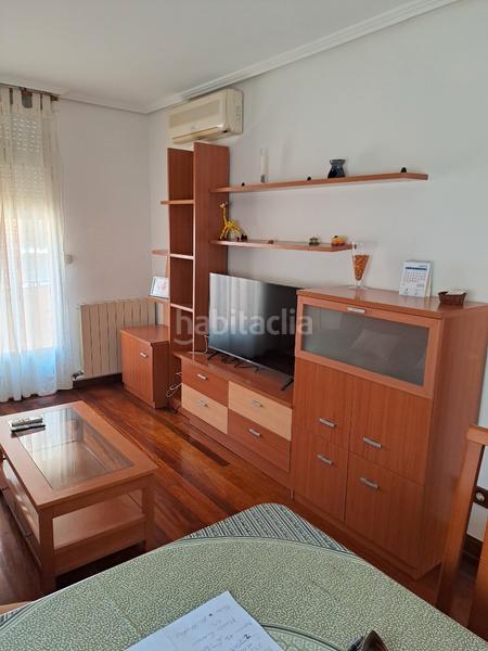 Foto acd3b36b-f829-441c-adc7-91d1d1f99d75. Piso en calle de inocencio sardaña 1 junto cuellar en Zaragoza