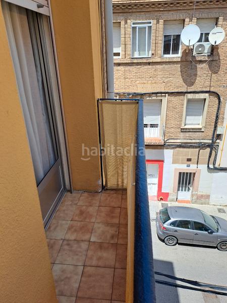 Foto dd630f8f-f9bd-4dda-9a56-bd810cea9155. Piso en calle de inocencio sardaña 1 junto cuellar en Zaragoza