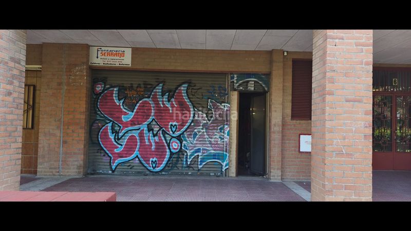 Foto c3e33f98-e0b0-4764-b82b-6399b9ee3538. Locale commerciale in calle pantano de búbal 10 in Zaragoza