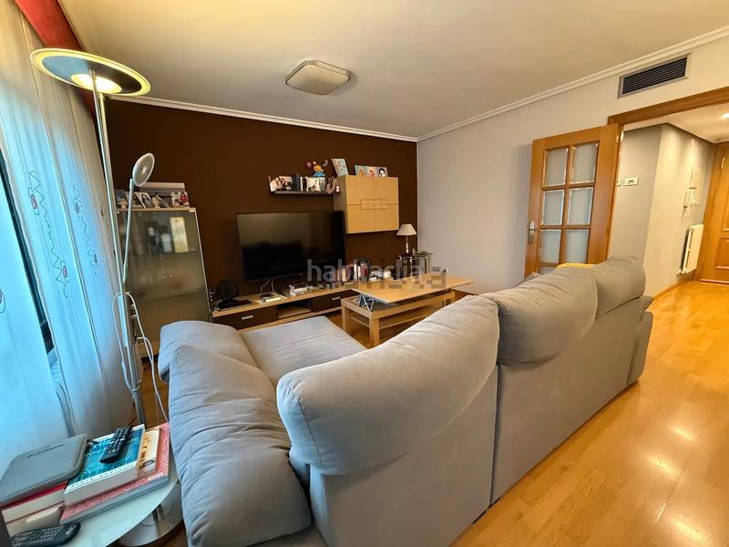 Foto 187c5d77-473a-4eeb-afbd-0723223b4eed. Appartamento in plaza de los lagos azules 8 in Miralbueno Zaragoza