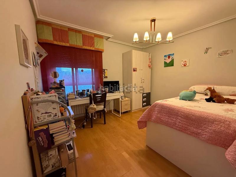 Foto 98af3c3a-8d25-4548-9cd9-c5c257119546. Appartamento in plaza de los lagos azules 8 in Miralbueno Zaragoza