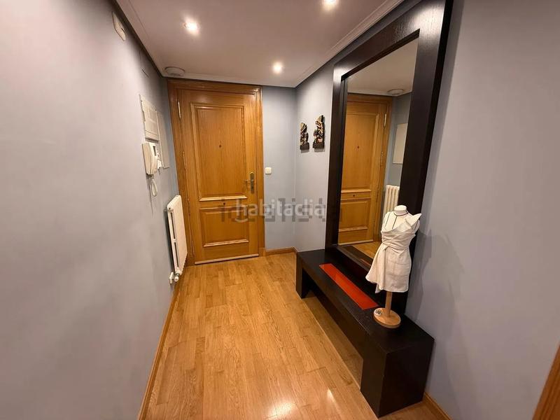 Foto bd58415b-b48f-4737-b1df-69cd55cd0f6c. Appartamento in plaza de los lagos azules 8 in Miralbueno Zaragoza