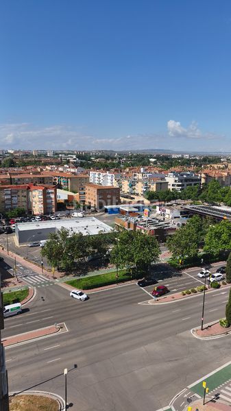 Foto 6d70c359-c7d6-4c36-8ab9-6e2f6a60dd24. Pis a vía hispanidad 6 a Romareda Zaragoza