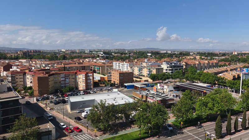 Foto c7d837a0-080d-4c25-92ce-b63c1dfb6a66. Pis a vía hispanidad 6 a Romareda Zaragoza