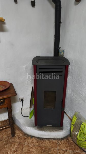 Foto b73855db-1e53-4af3-a4b9-e53f975071c3. Chalet in calle doctor juan latienda 17d in Urrea de Jalón