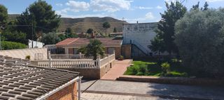 Xalet  Calle alfamén 7. Casa en cadrete